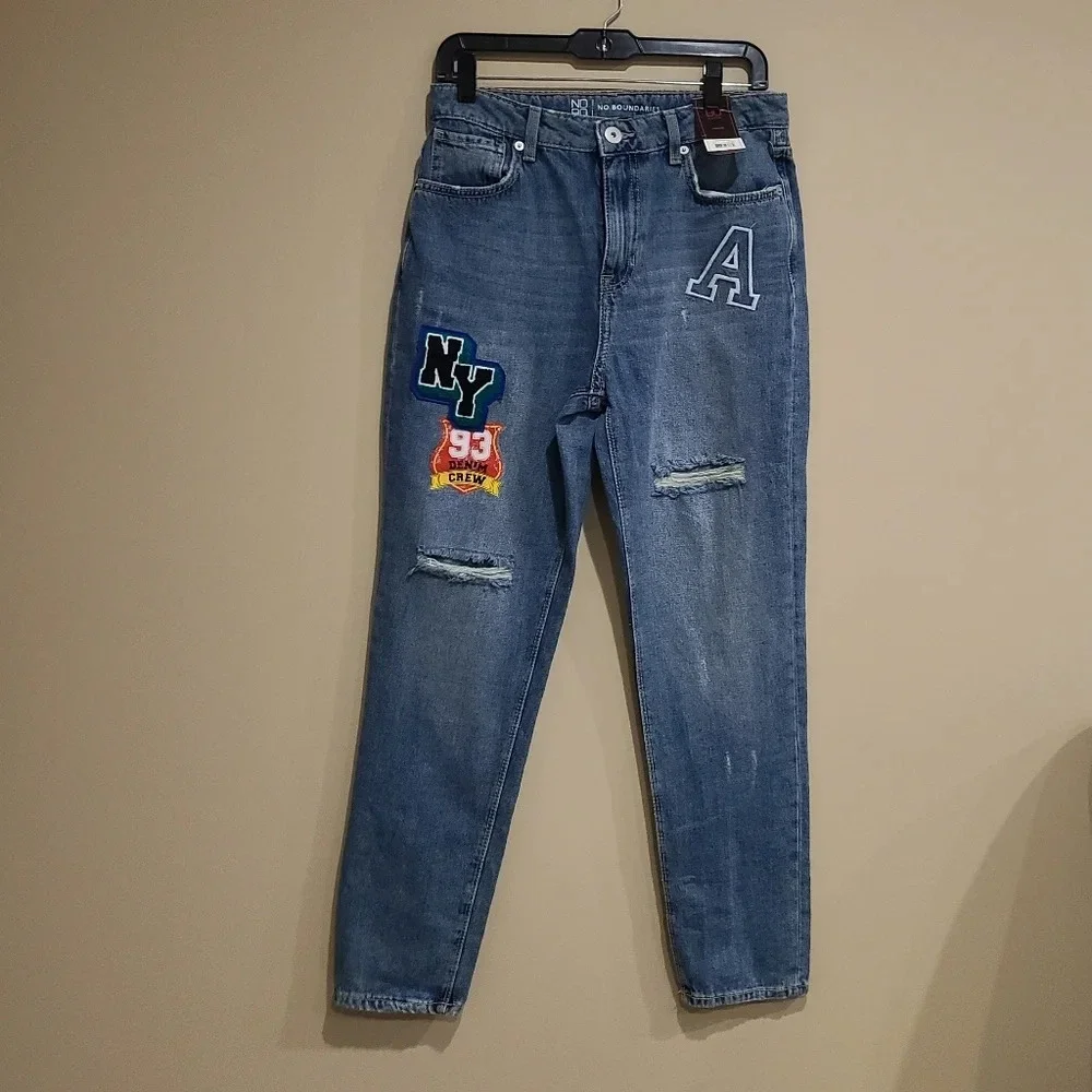 NWT No Boundaries women's high rise jeans sz.6